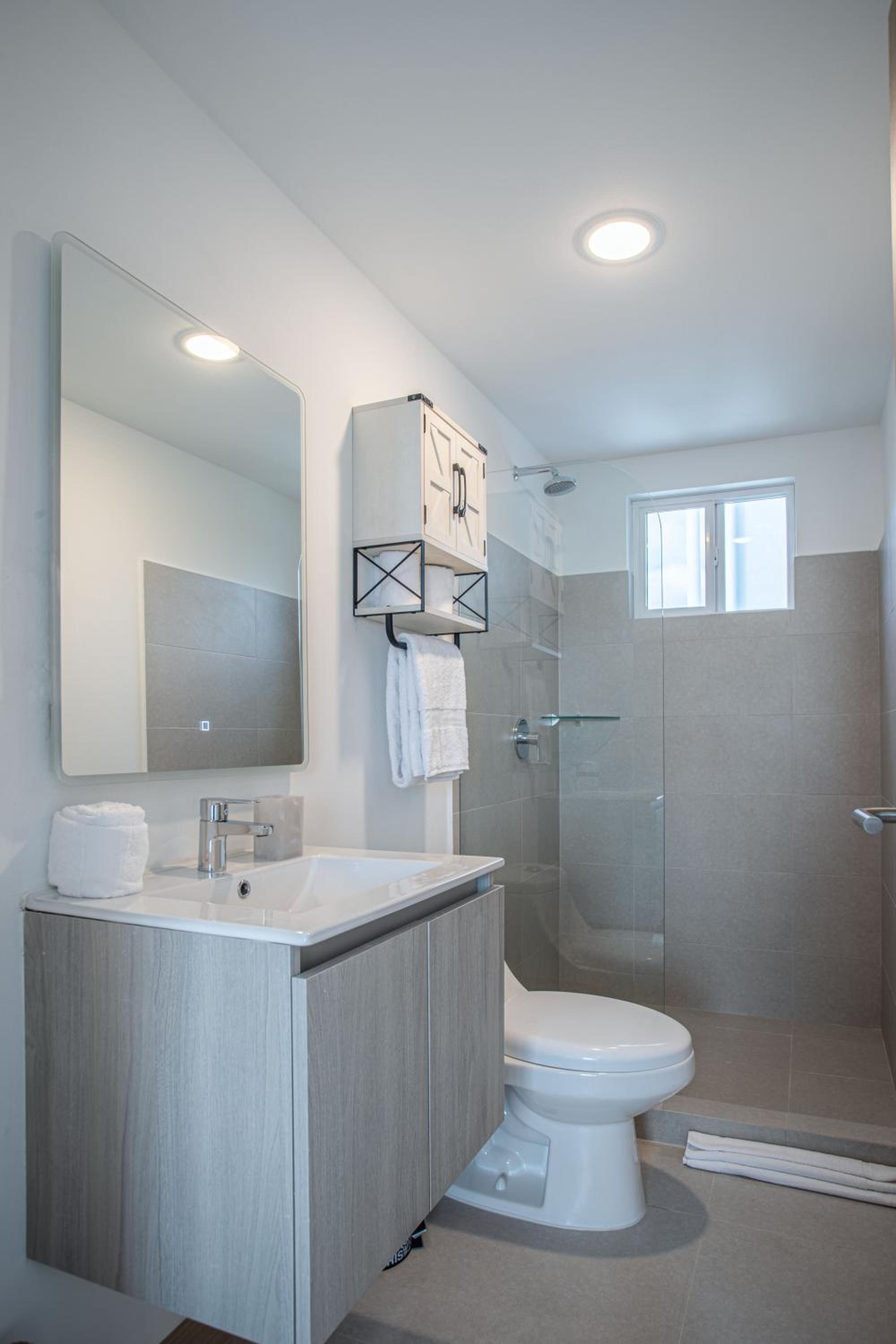 Casago 0607B Brand New Rental Modern Condo with Stylish Decor and Scenic Views