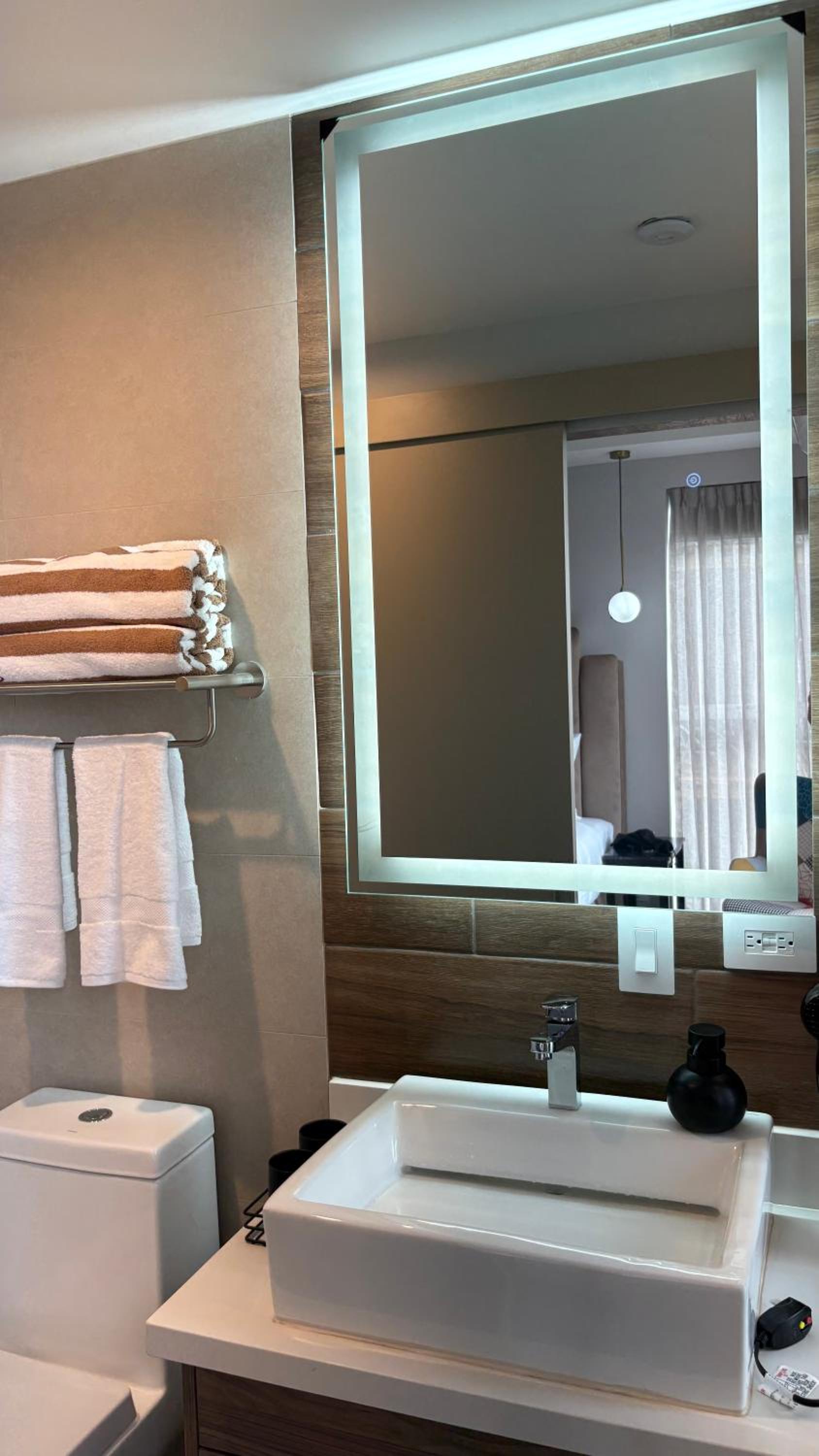 Luxury apartment 10 min to Airport Be Cariari Condo #402