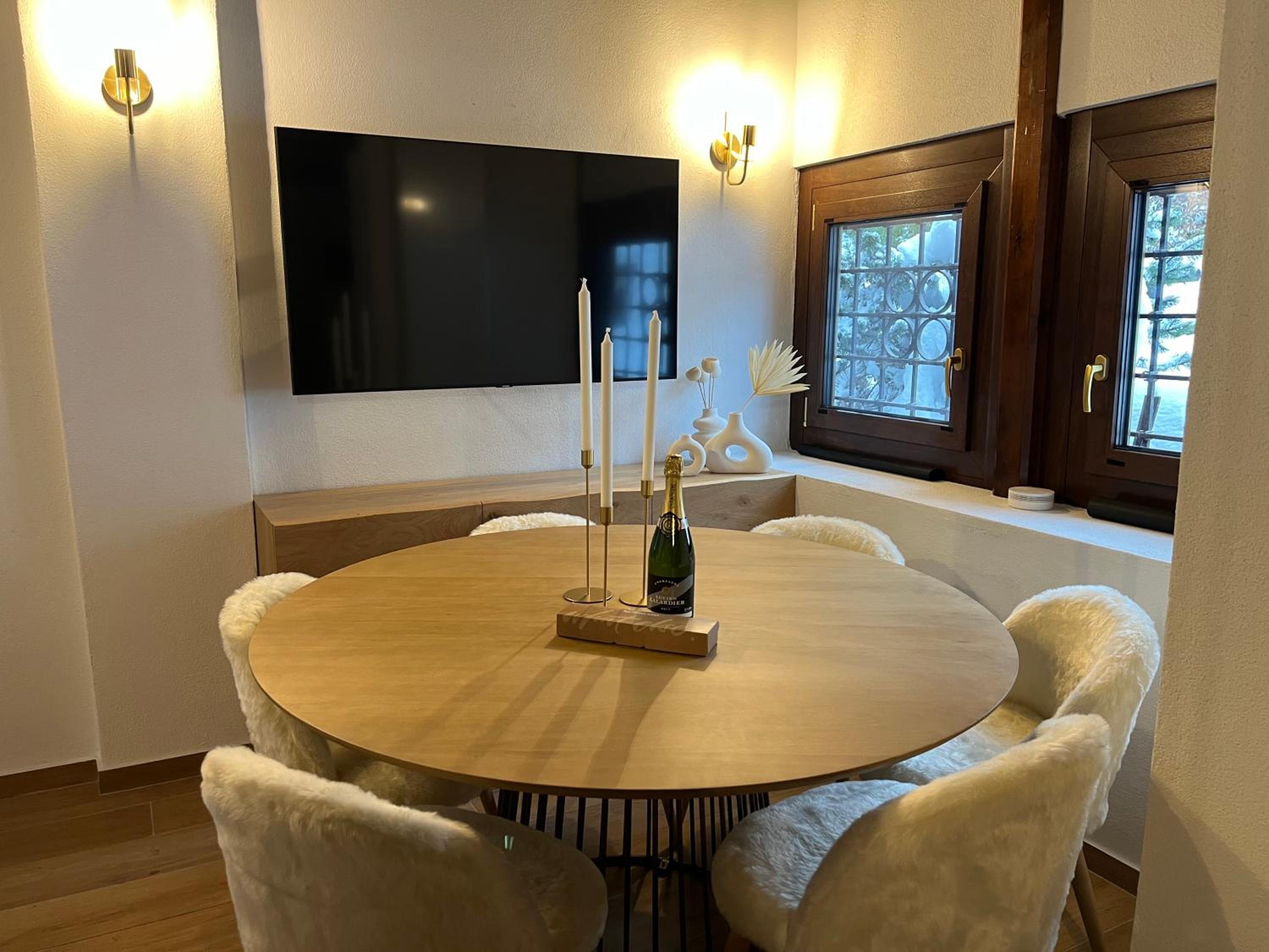 Chalet in Courmayeur near Lifts & Centre 2BR 2BA