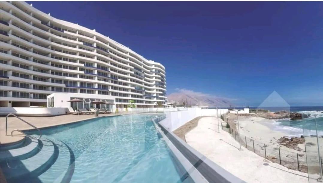 Confortable departamento al borde de la playa