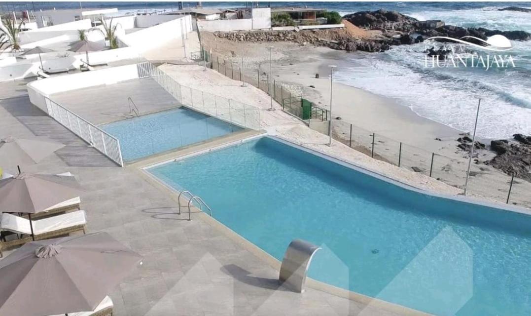 Confortable departamento al borde de la playa