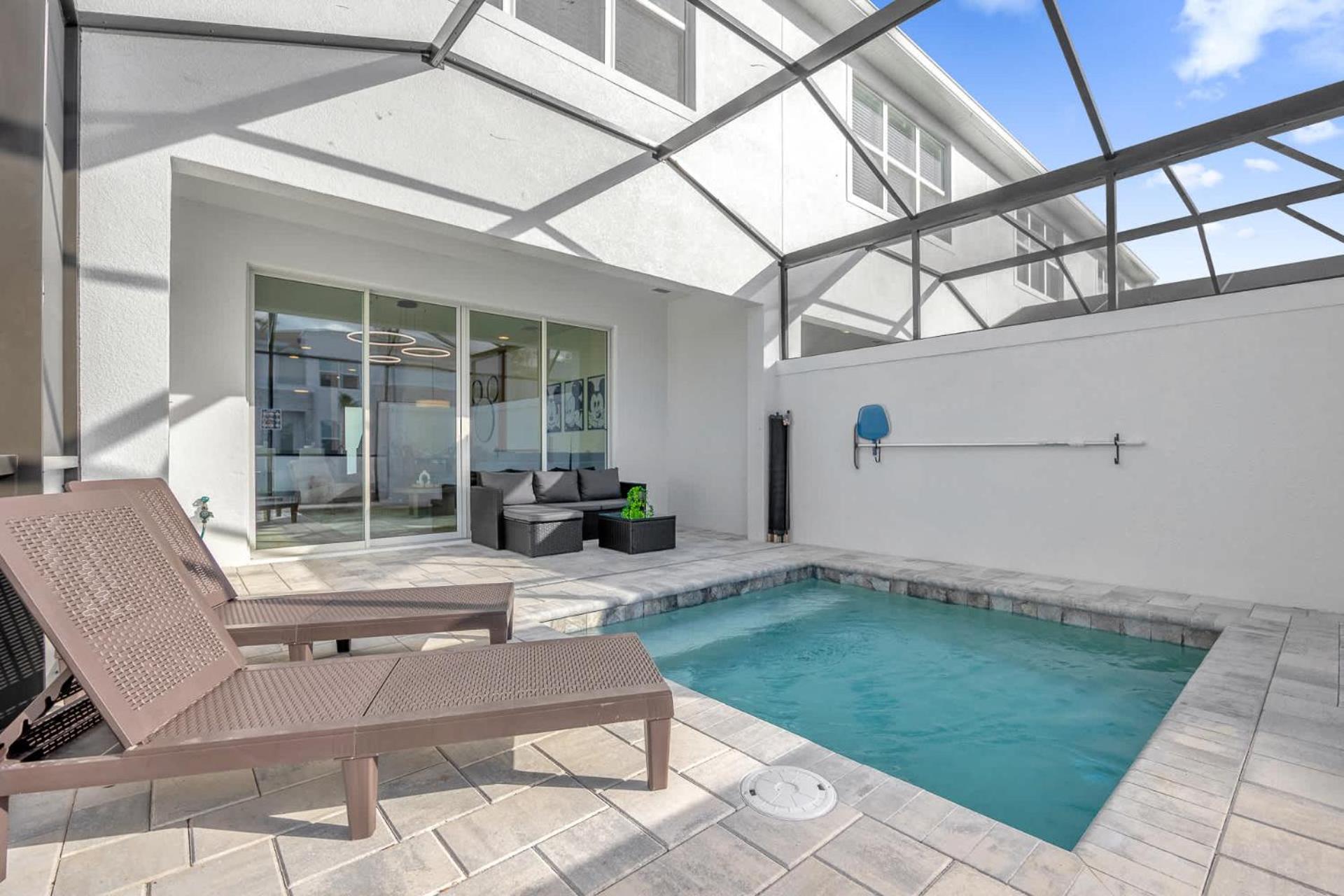 Upstay - Sunny Clermont Getaway with Private Pool