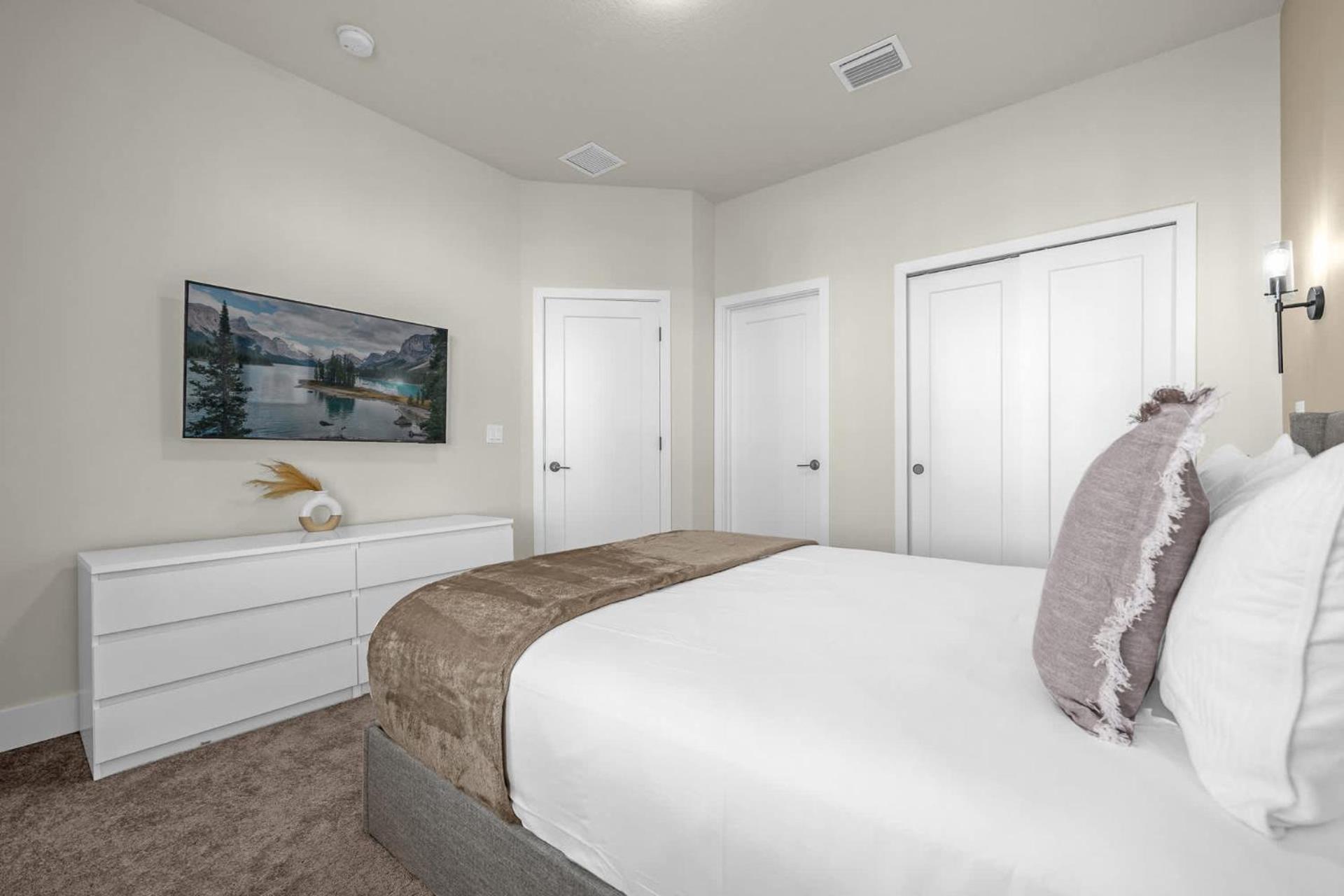 Upstay - Sunny Clermont Getaway with Private Pool