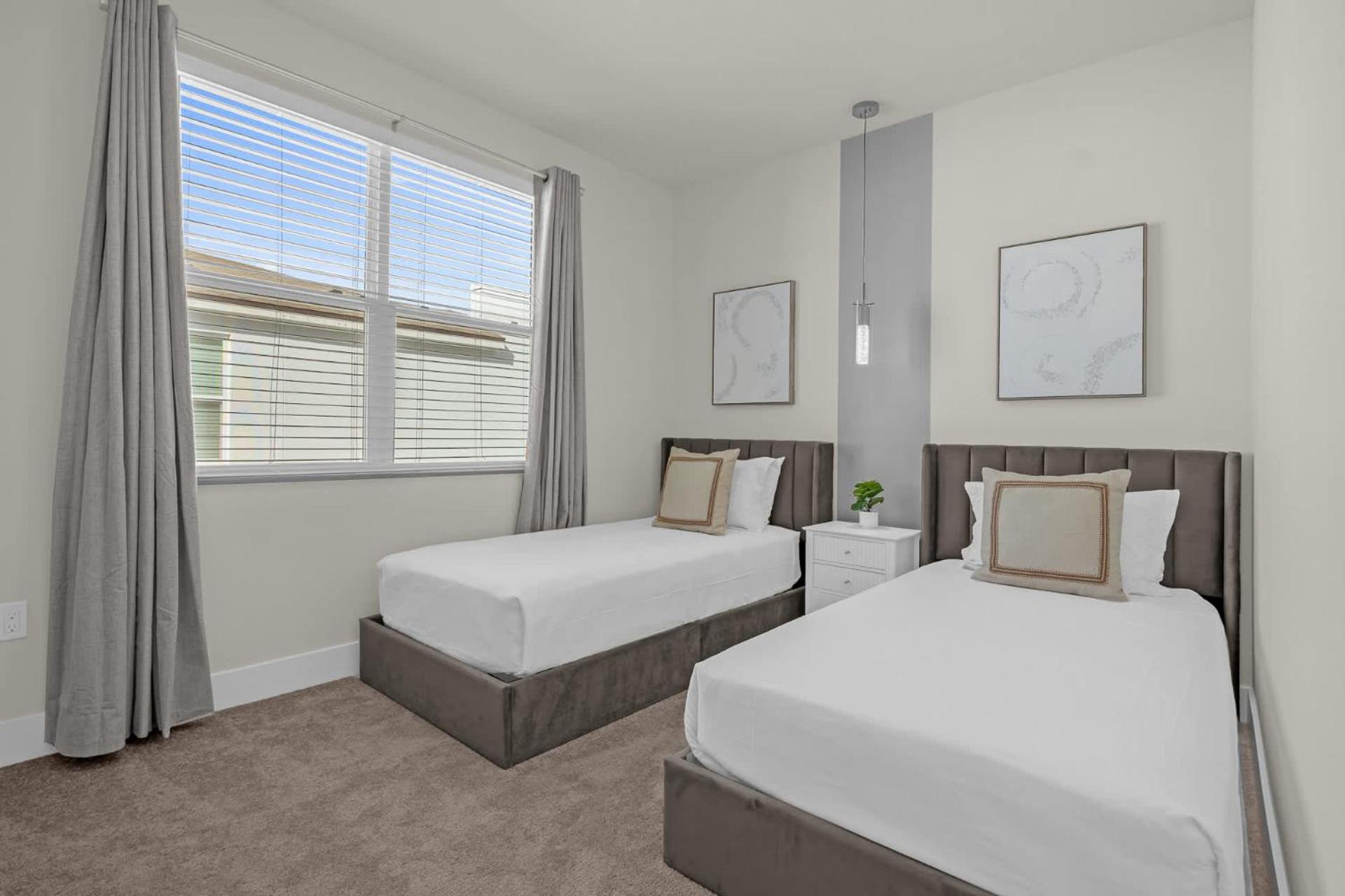 Upstay - Sunny Clermont Getaway with Private Pool