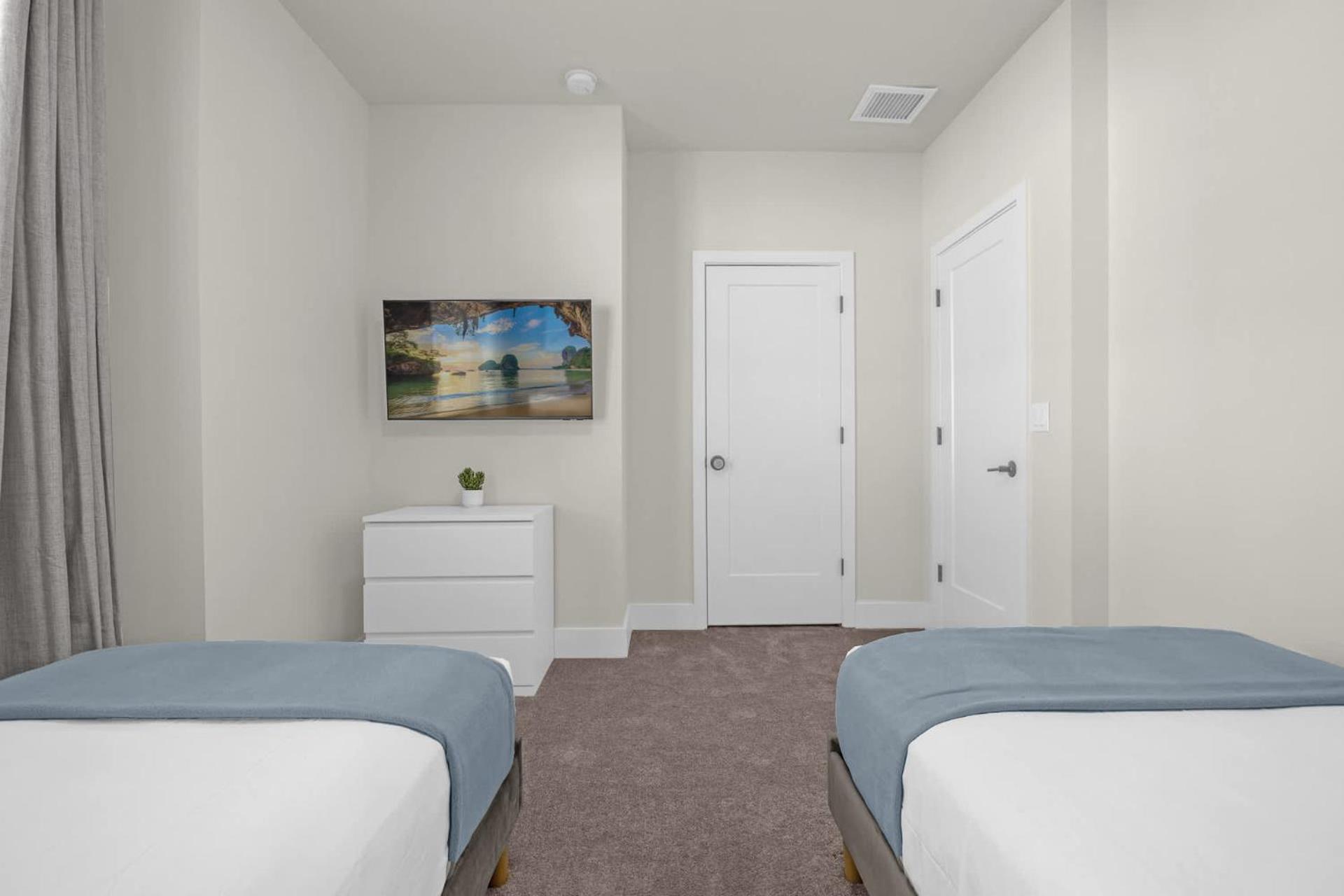 Upstay - Sunny Clermont Getaway with Private Pool