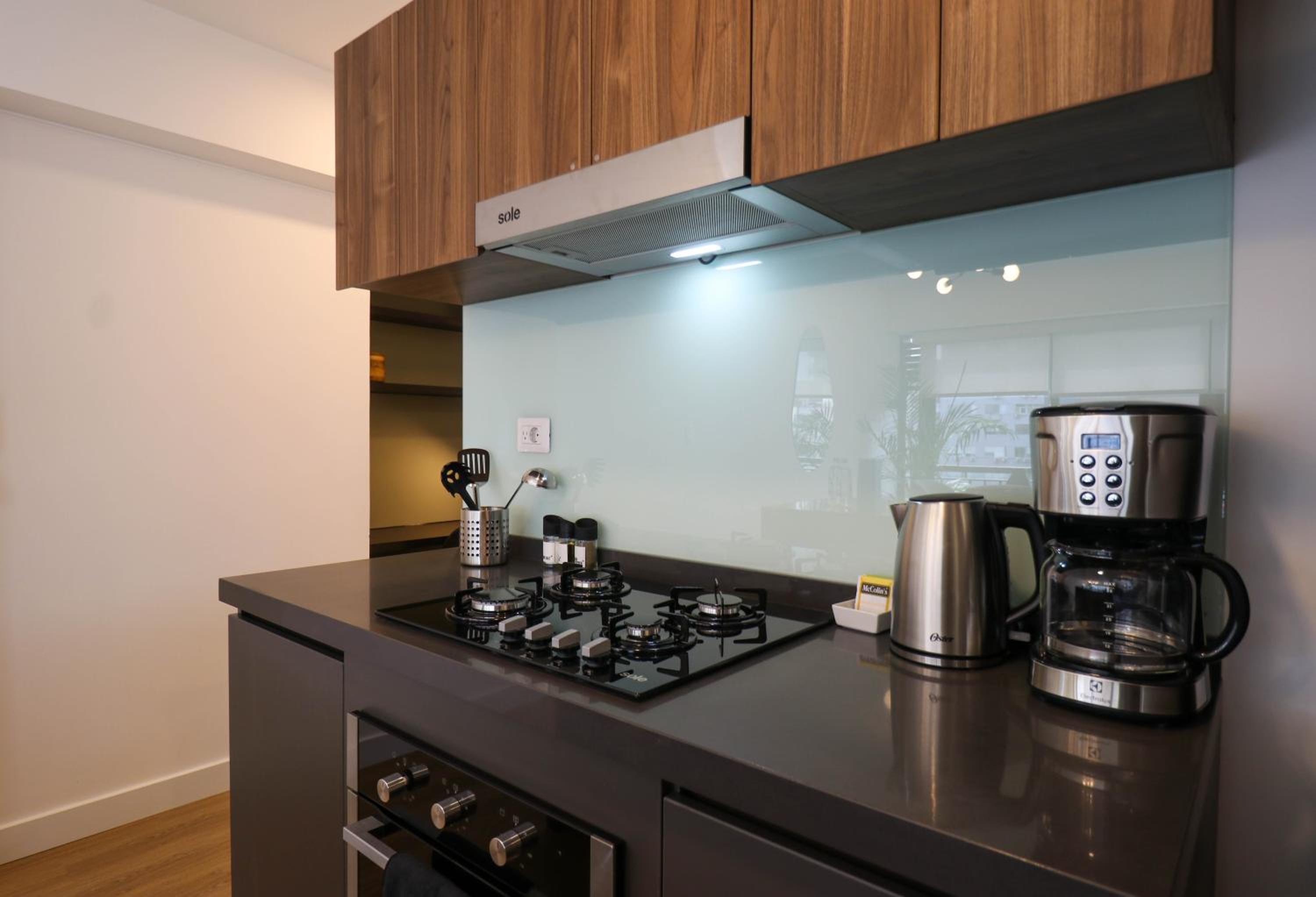 Phenomenal 2BR with balcony in San Isidro view 4