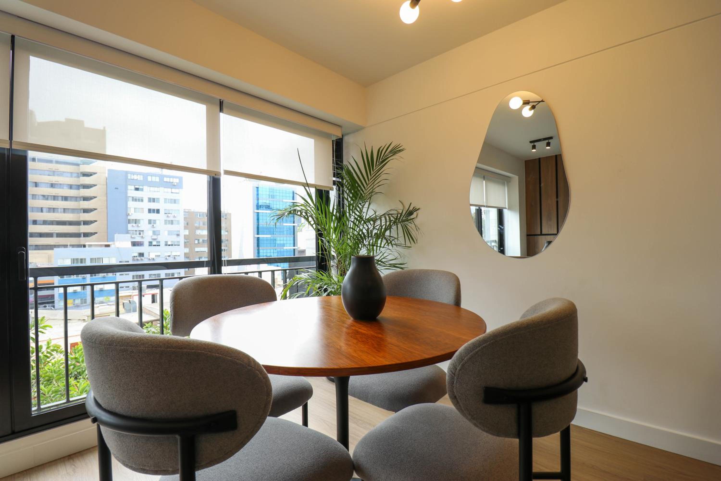 Phenomenal 2BR with balcony in San Isidro view 3