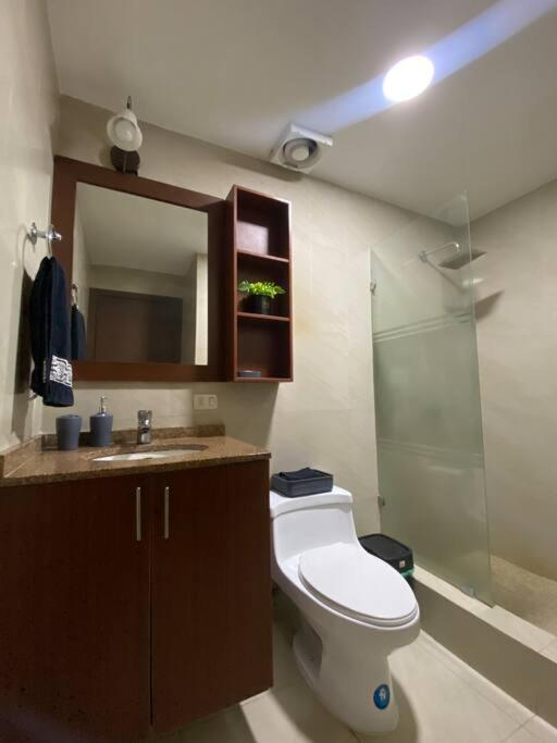 Hermosa Suite en el centro de Samborondon