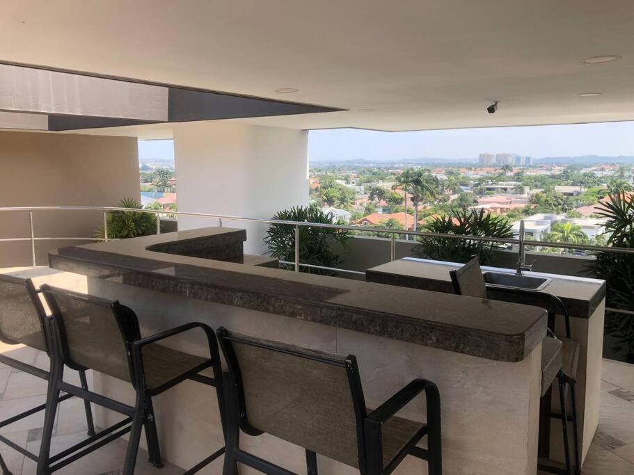 Hermosa Suite en el centro de Samborondon