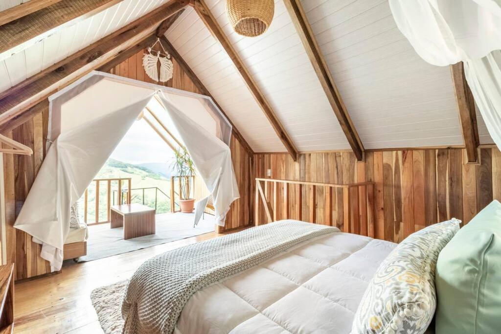 Alas Romantic Chalet Monteverde