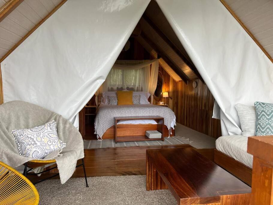 Alas Romantic Chalet Monteverde