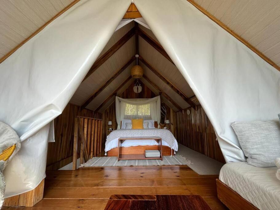 Alas Romantic Chalet Monteverde