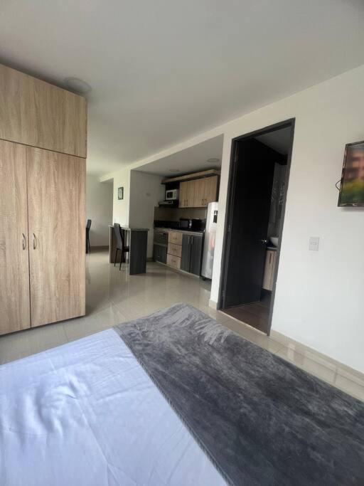 Lindo apartamento poblado 111