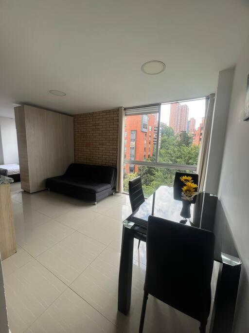Lindo apartamento poblado 111