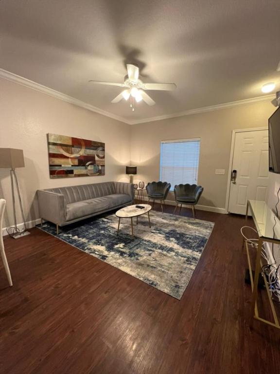 3-Bedroom Lucayan Holiday Home