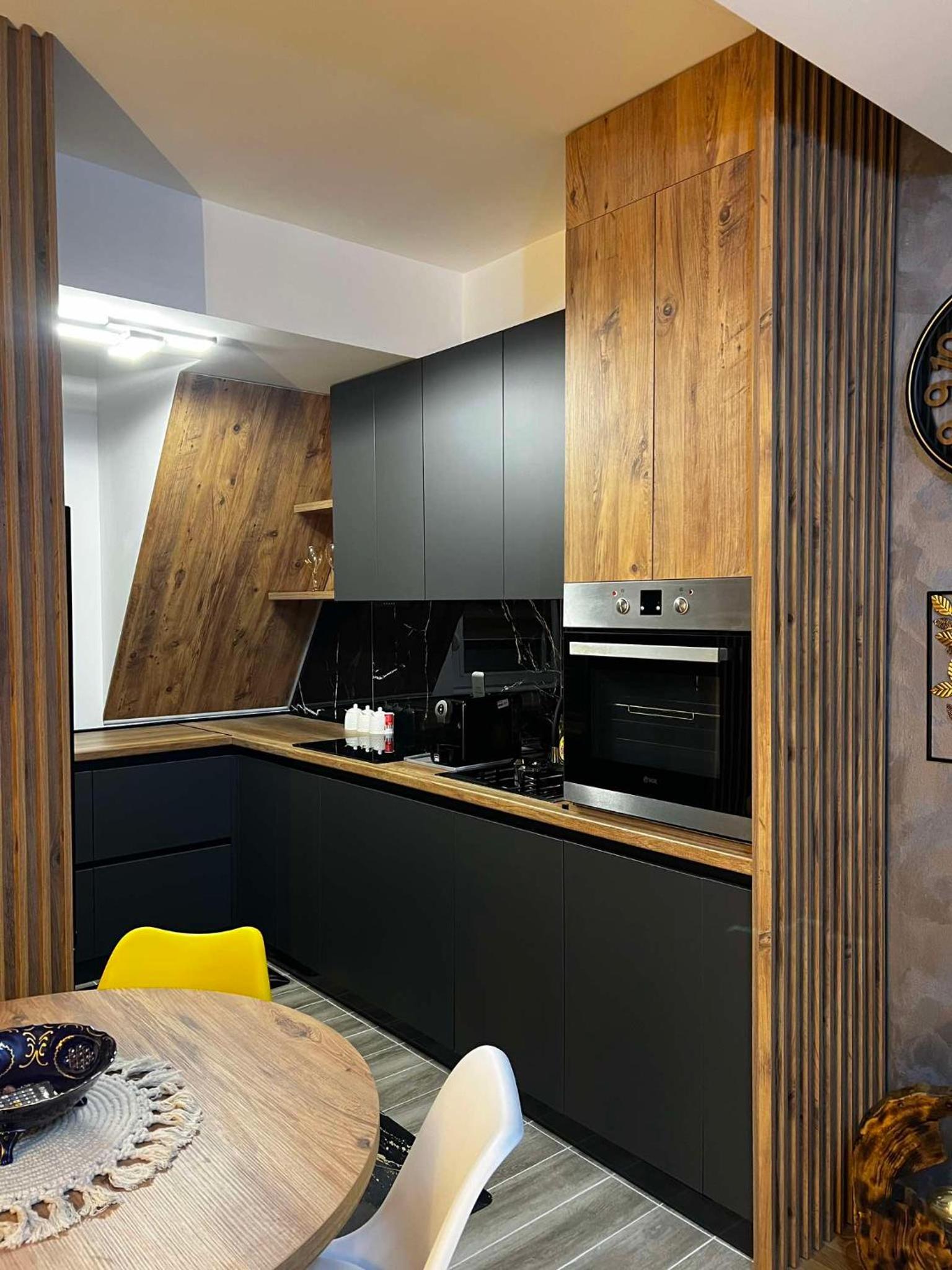 Luxury Onyx Apartment