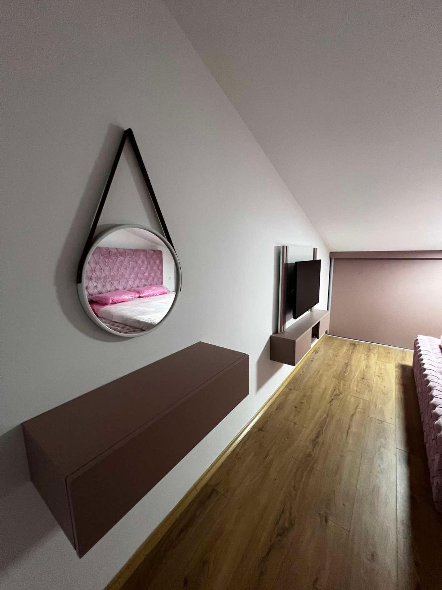Luxury Onyx Apartment