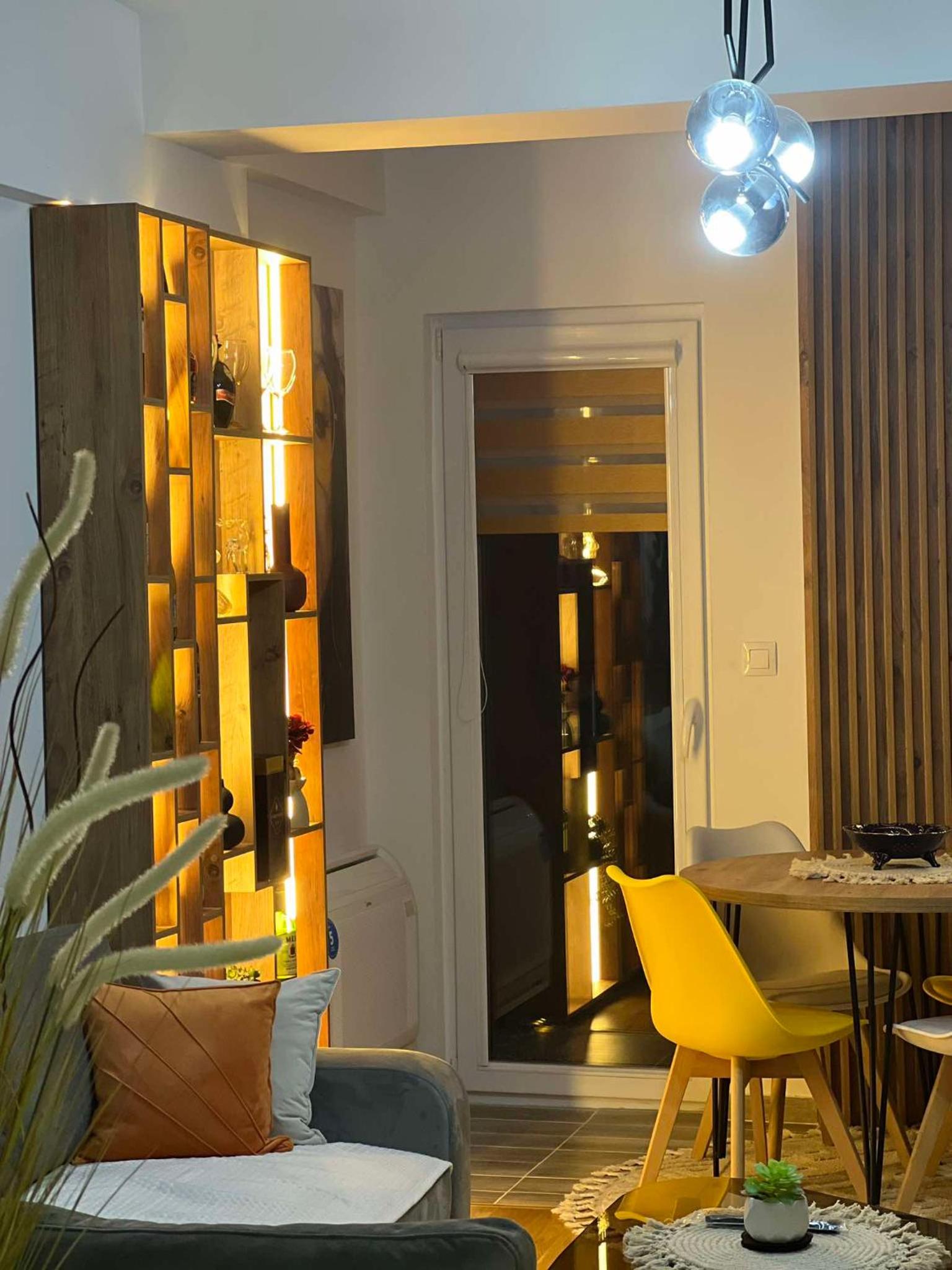 Luxury Onyx Apartment
