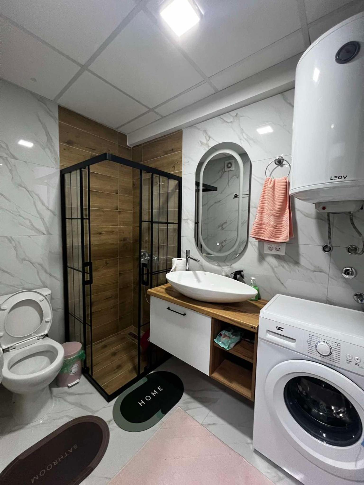 Luxury Onyx Apartment