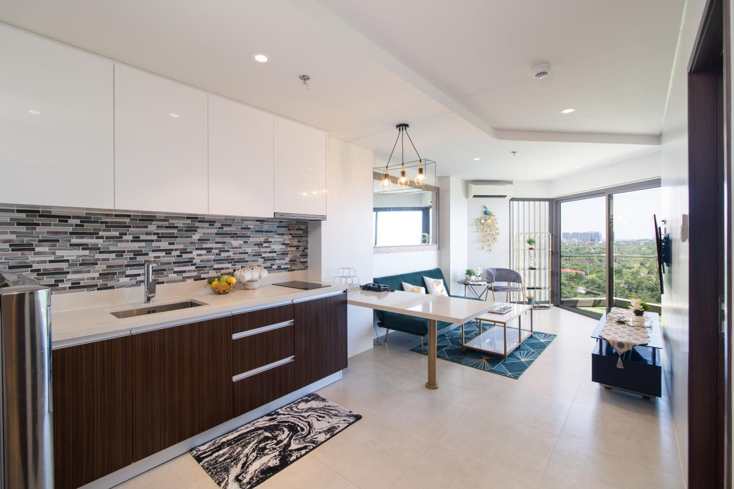 Seaside Luxury Living
