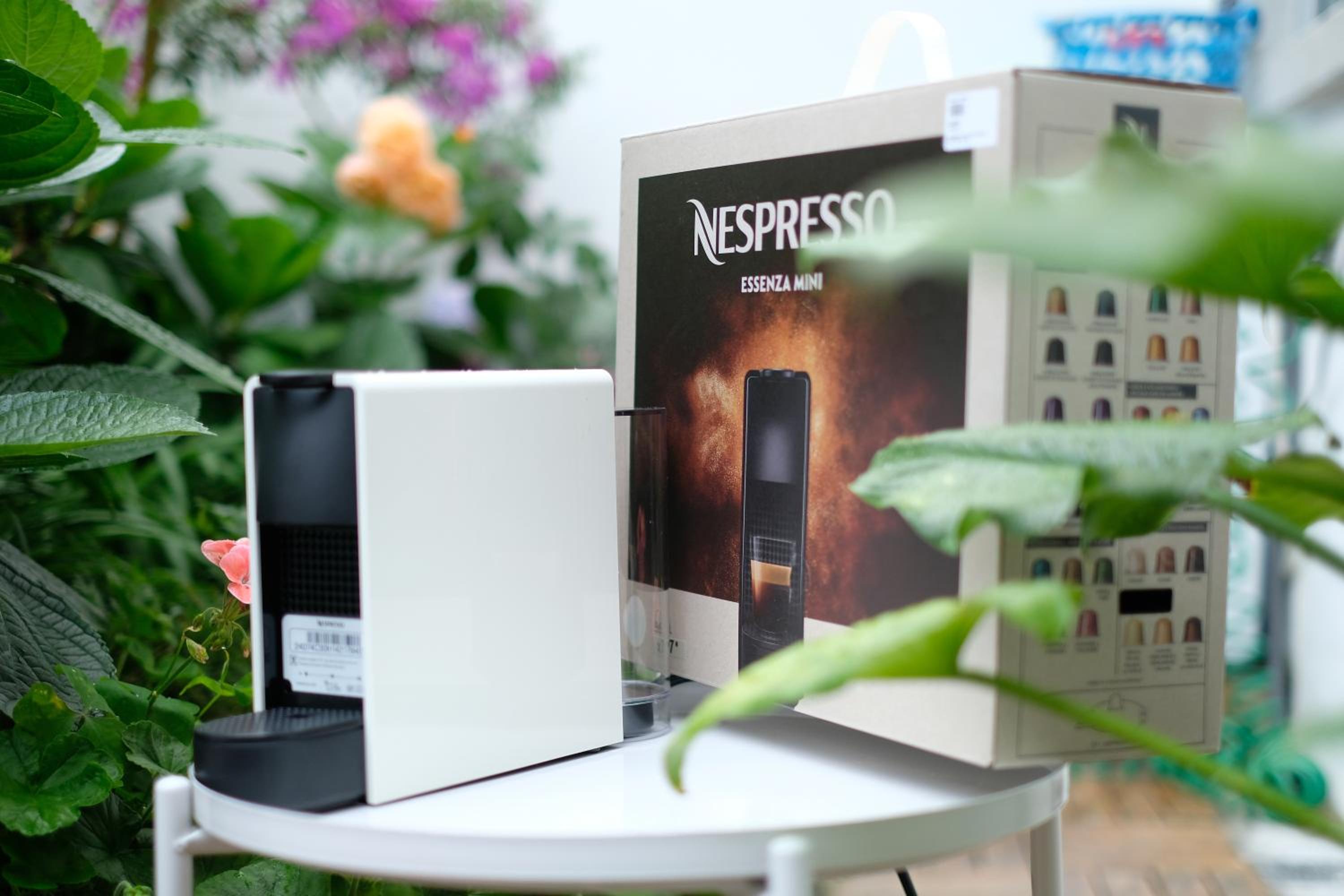 Comfy Sofy 23- Balcony Garden (Night market) photo 2