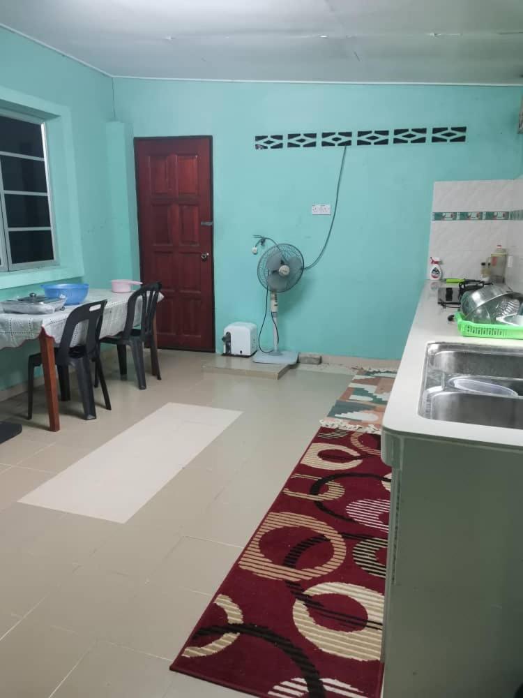 Homestay Pool Hulu Langat photo 7