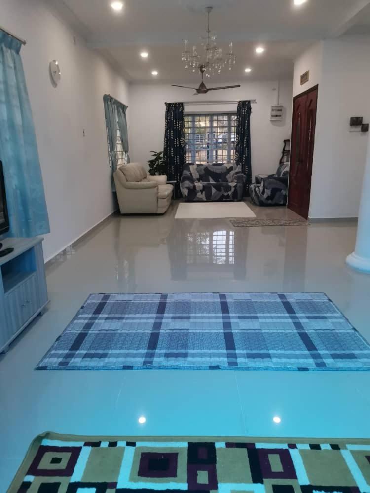 Homestay Pool Hulu Langat photo 3