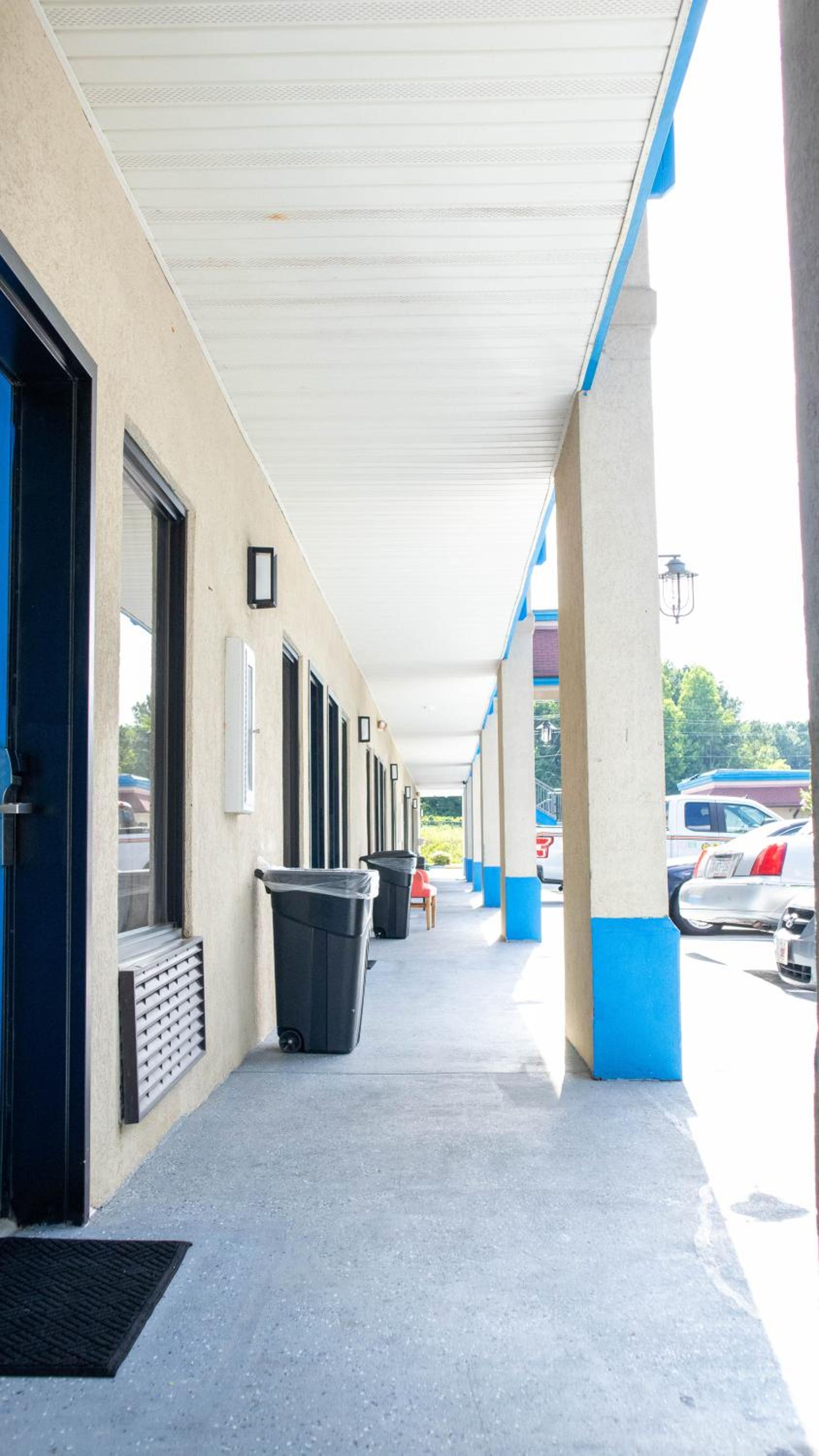 Executive Inn Yanceyville view 5