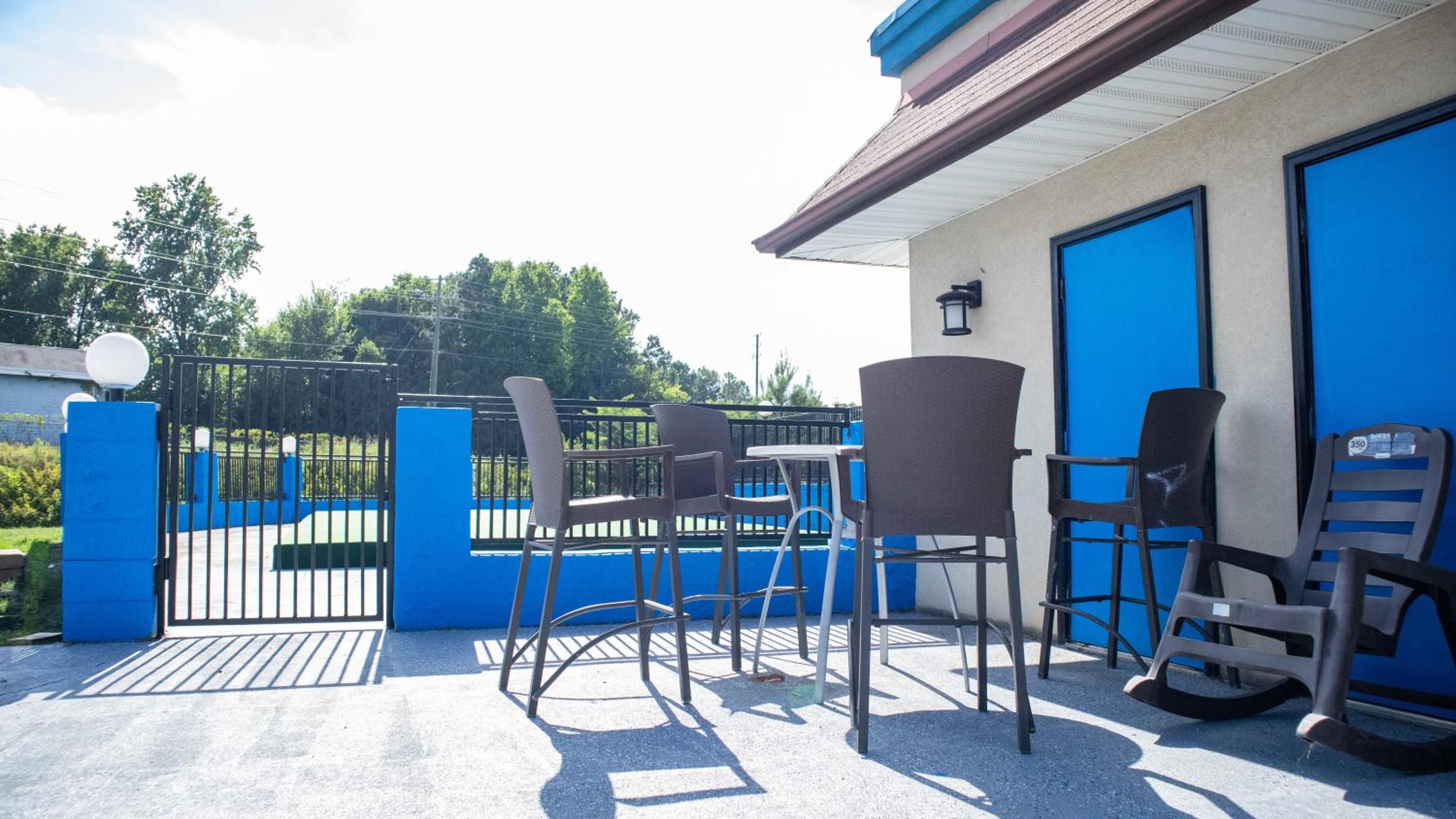 Executive Inn Yanceyville view 4