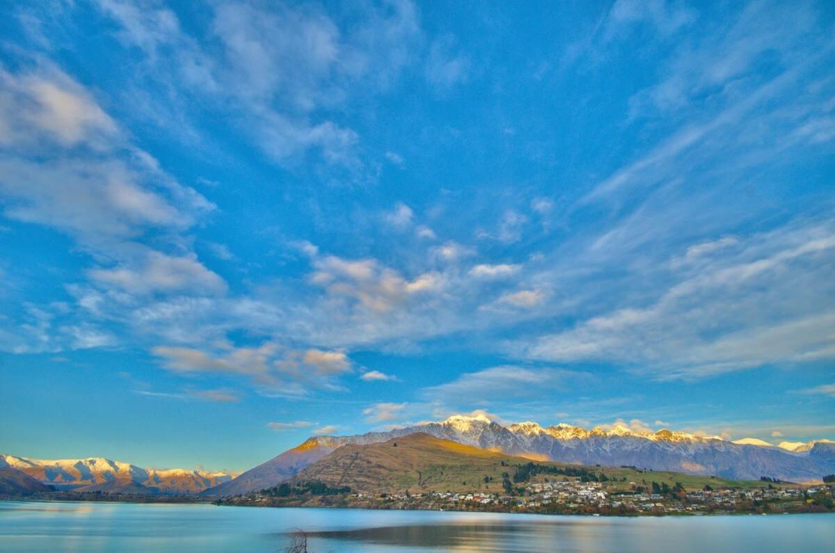 Point View lake and mountain views close to CBD view 2