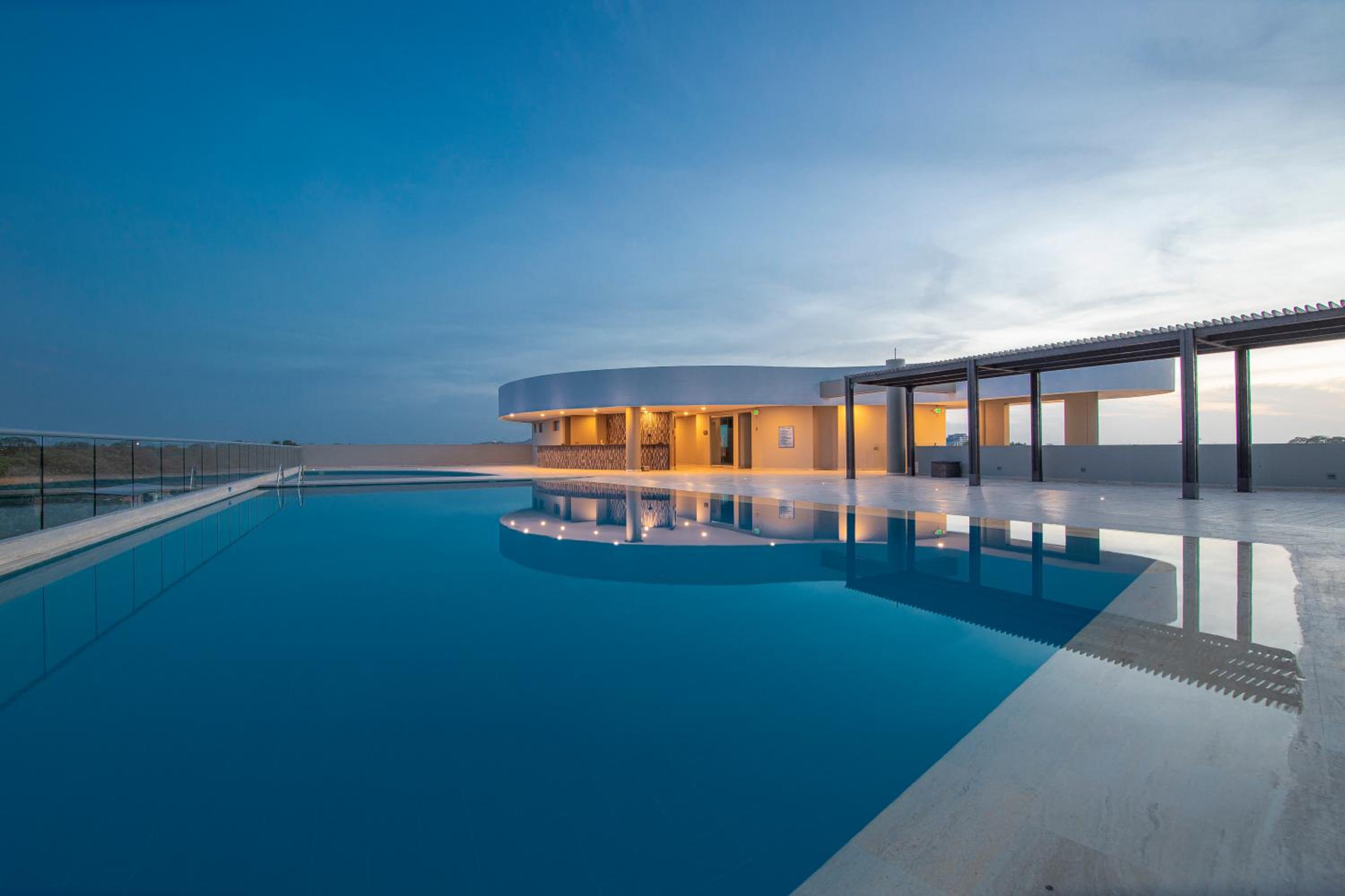 Luxury 2BR House with Ocean View in Castillogrande