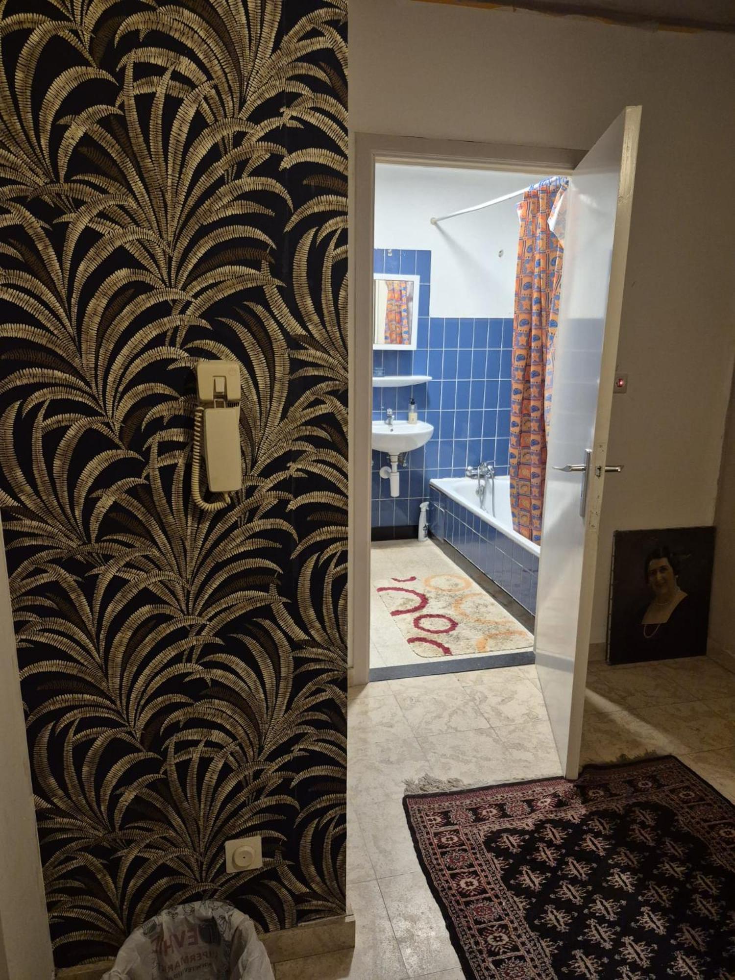 Gent's Accomodations for short and middle long stay