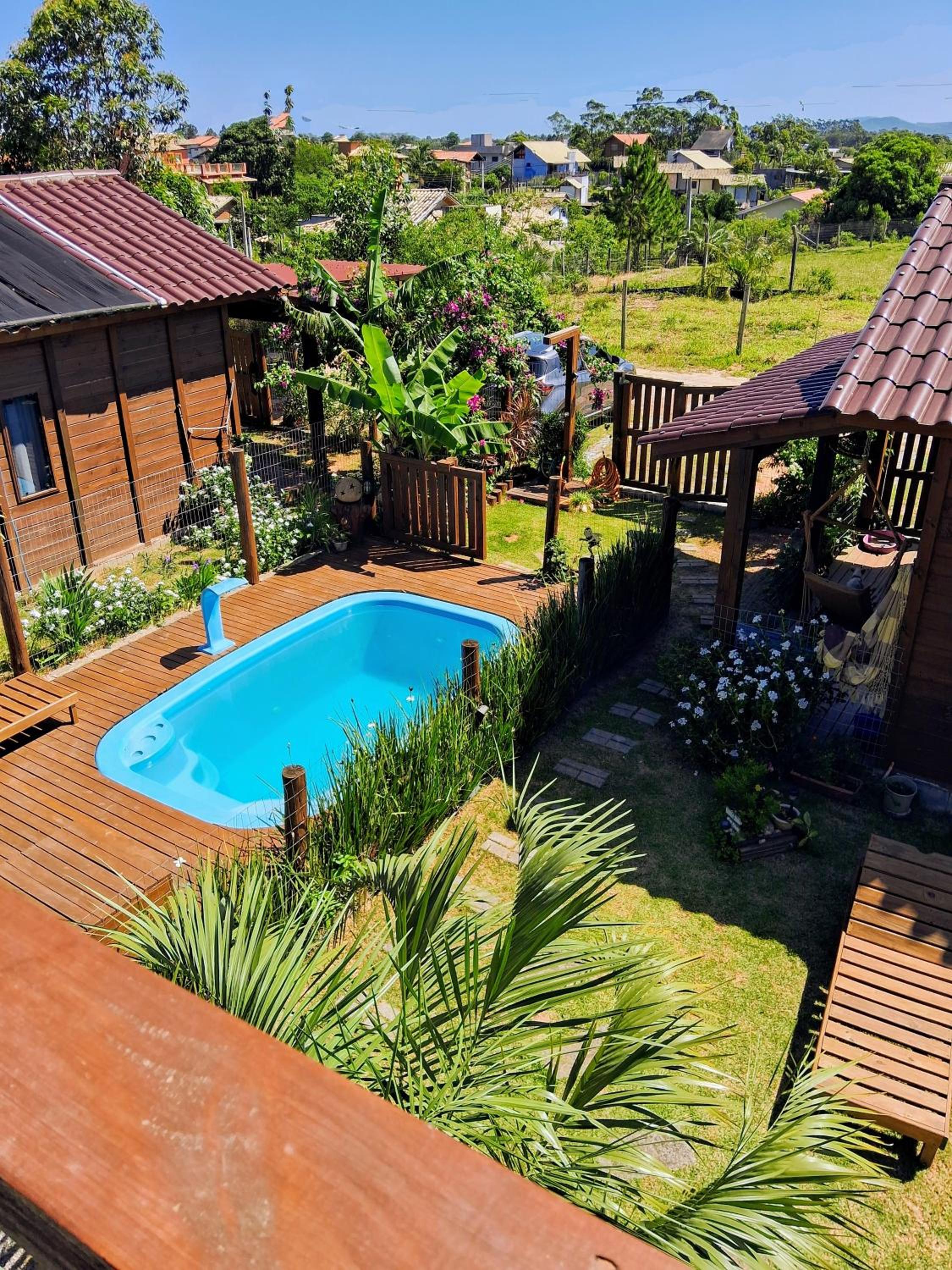 Chalés praia do Rosa SC piscina comp