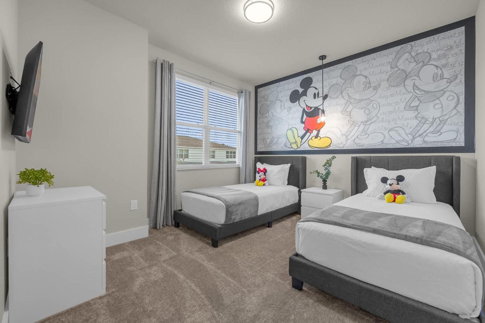 Upstay - Modern Home w Pool in New Development