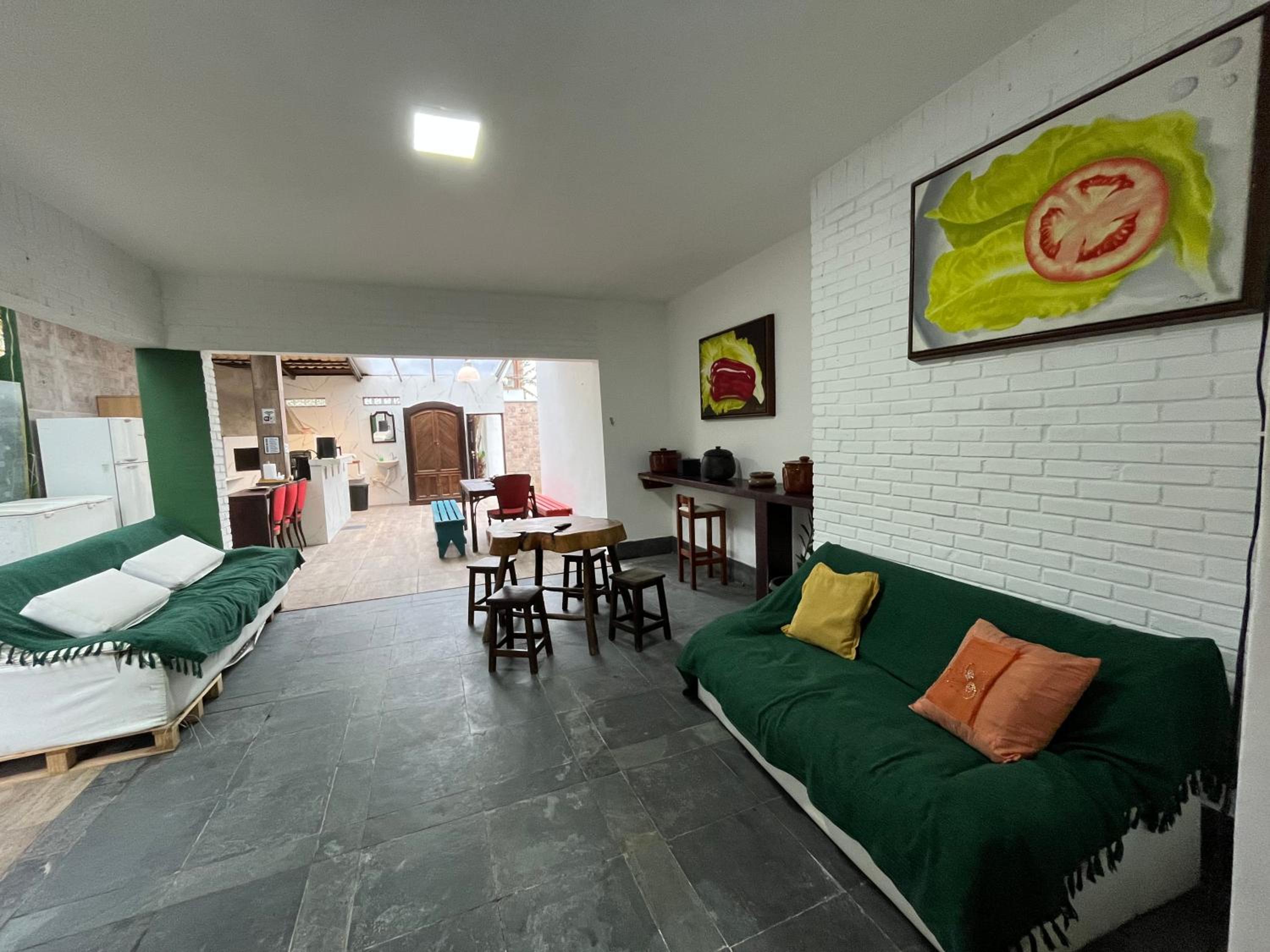 Canto das Toninhas Guest House