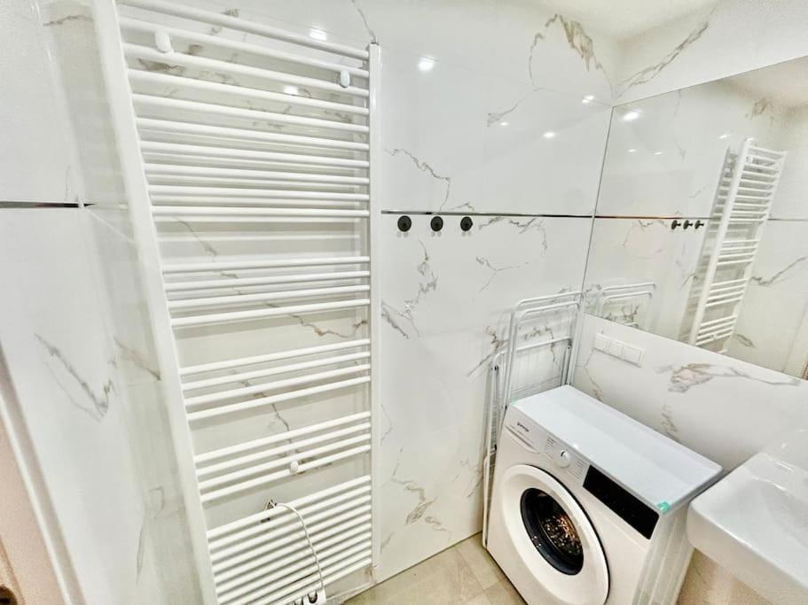 Modern Stylish Brand New Apartment
