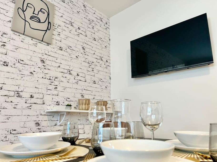 Modern Stylish Brand New Apartment
