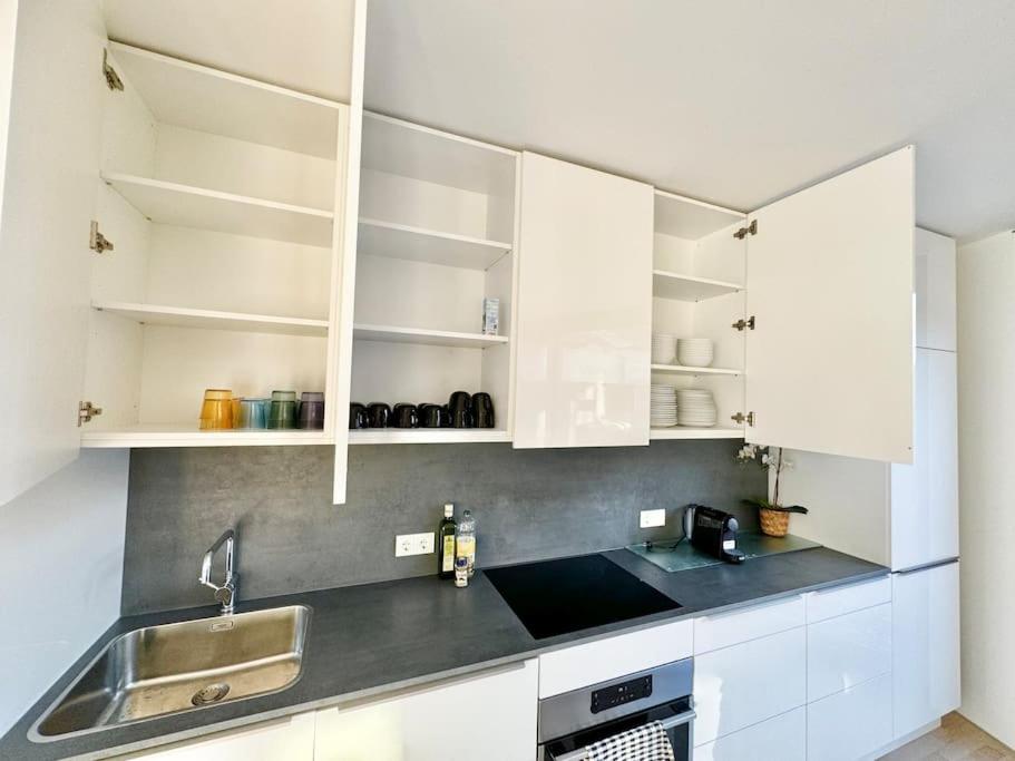 Bright Spacious Maisonette with Garden