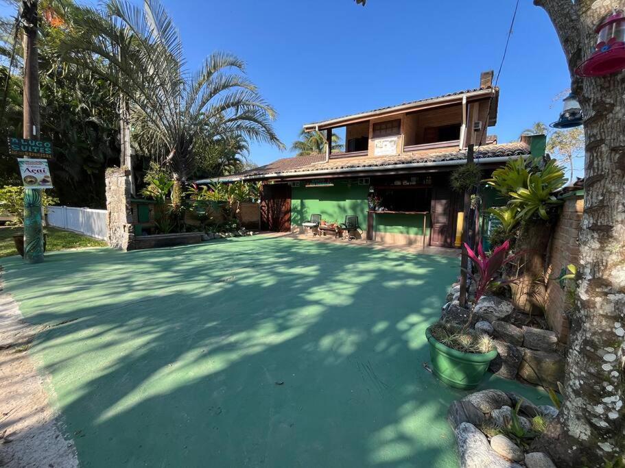 Canto das Toninhas Guest House