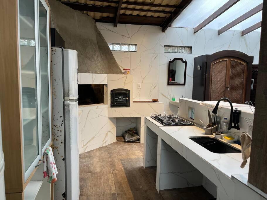 Canto das Toninhas Guest House
