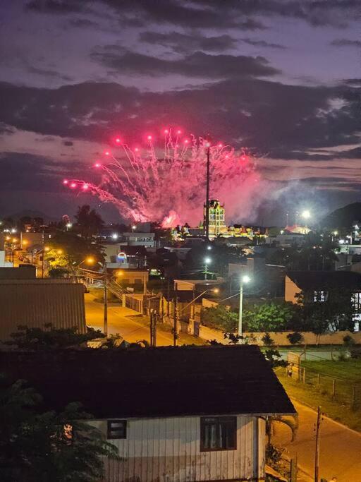 Ap novo com vista para o Parque Beto Carrero! 6 min a pé