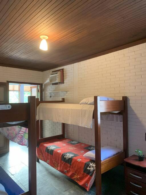 Canto das Toninhas Guest House