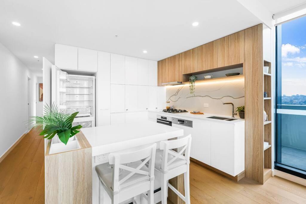 StayAU Luxurious Penthouse 3BR Panoramic Views