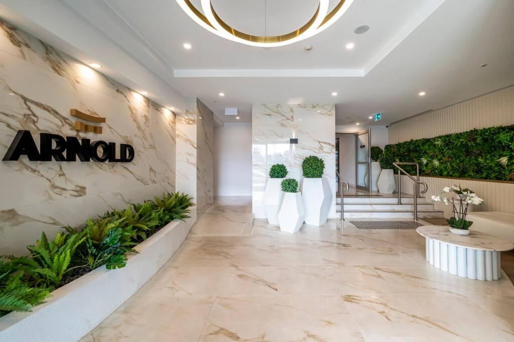 StayAU Luxurious Penthouse 3BR Panoramic Views