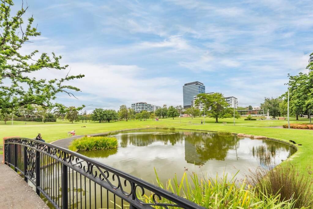 StayAU Luxurious Penthouse 3BR Panoramic Views