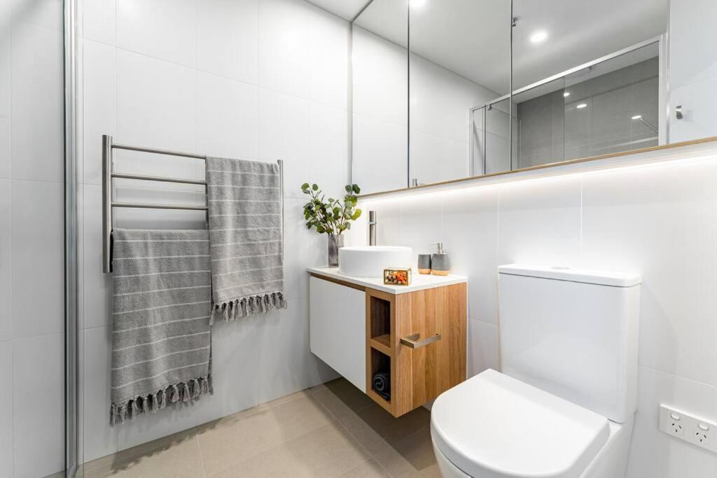 StayAU Luxurious Penthouse 3BR Panoramic Views