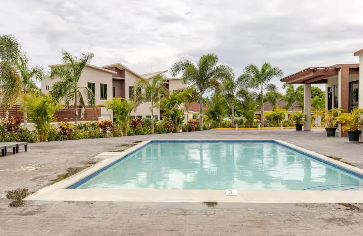 Haven Luxurious Inn Ochi Rios view 5