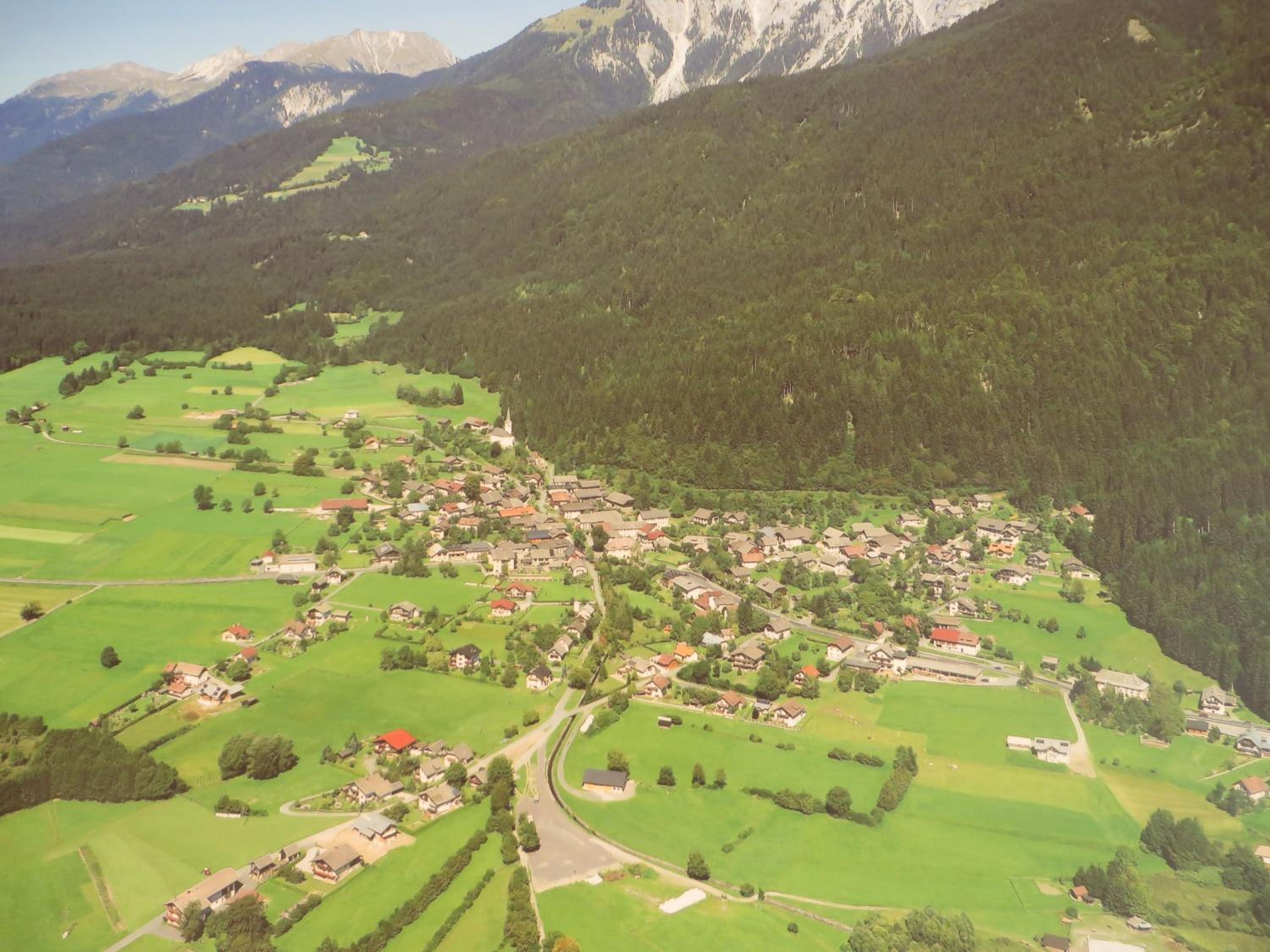 Photo 10