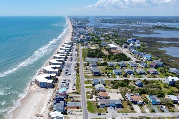 Oceanfront Escape at She Shed By The Seashore