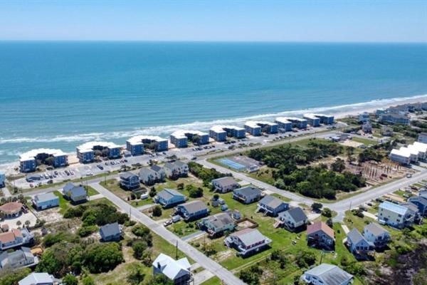 Oceanfront Escape at She Shed By The Seashore